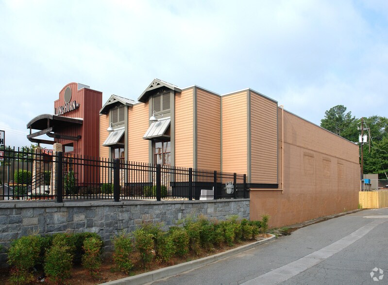 More Photos Of 6390 NE Roswell Rd, Atlanta Restaurant For Lease