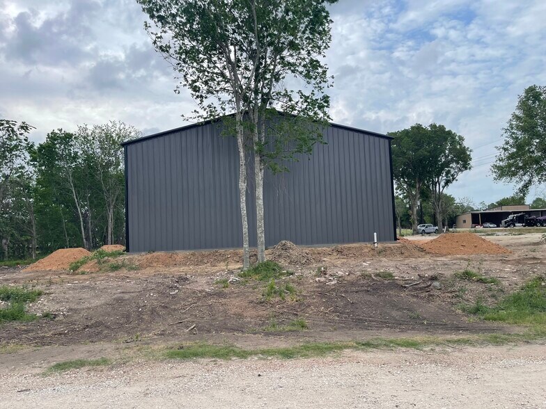 More Photos Of 1212 Cottonwood Church Rd, Rosenberg Warehouse For Lease
