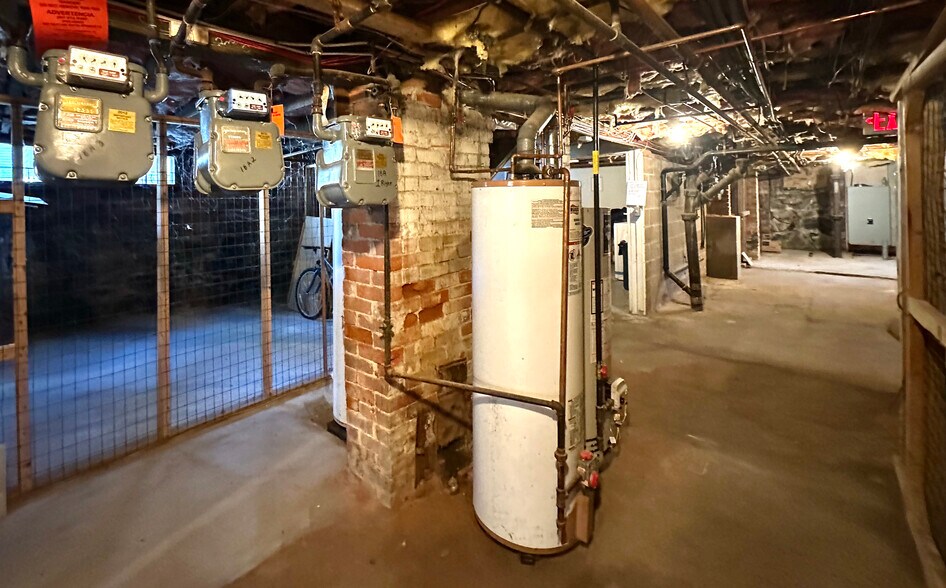 More Photos Of 18 Orchard St, Northampton Apartments For Sale