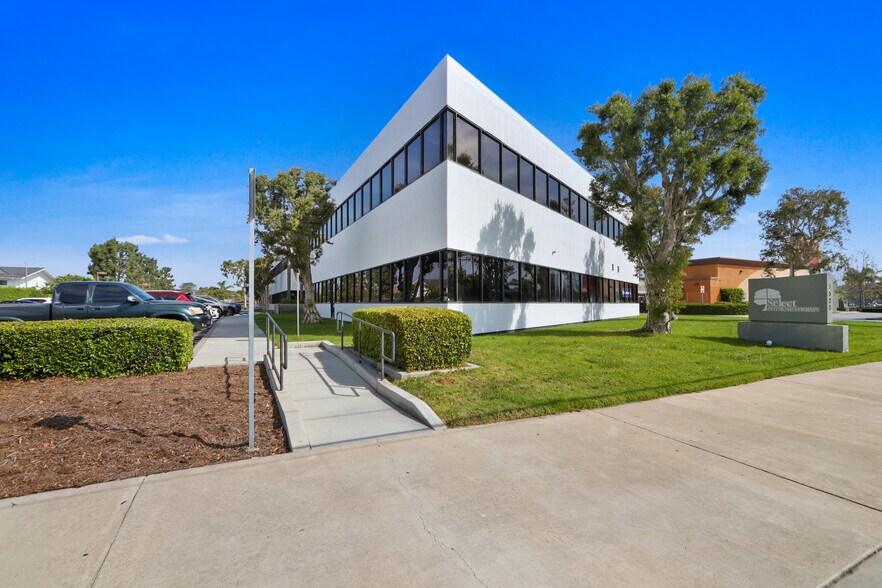 More Photos Of 1520 Nutmeg Pl, Costa Mesa Office For Lease