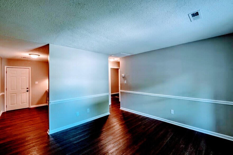 More Photos Of 600 S Vyne St, Rocky Mount Apartments For Sale
