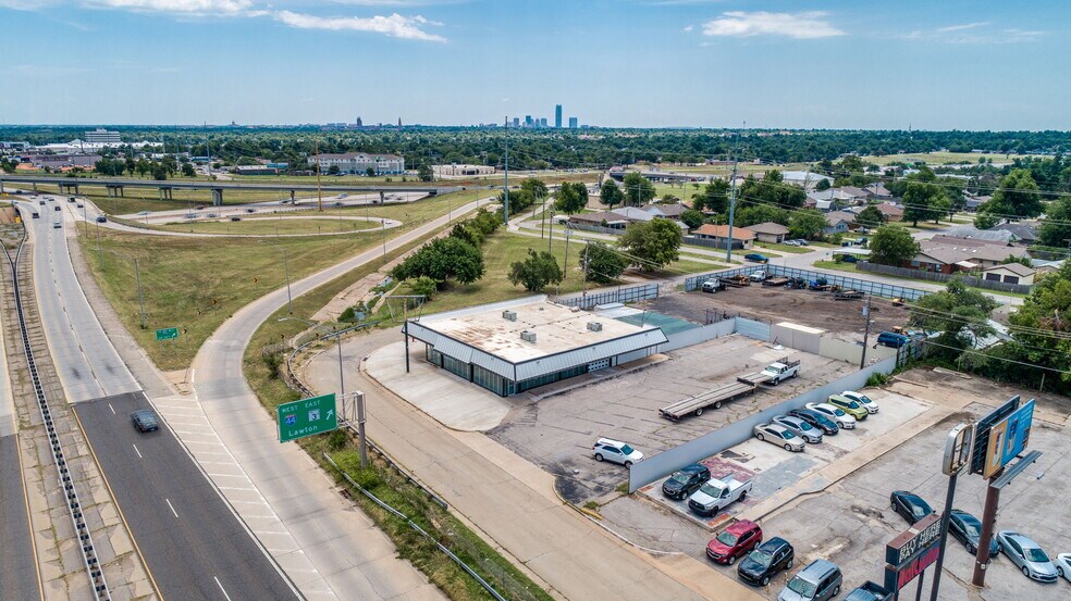 More Photos Of 3500 NW 39th St, Oklahoma City Office For Sale