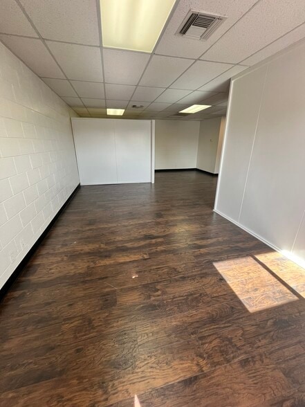 More Photos Of 14231 Garden Rd, Poway Office Residential For Lease