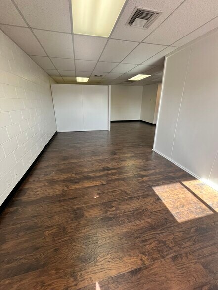 More Photos Of 14231 Garden Rd, Poway Office Residential For Lease