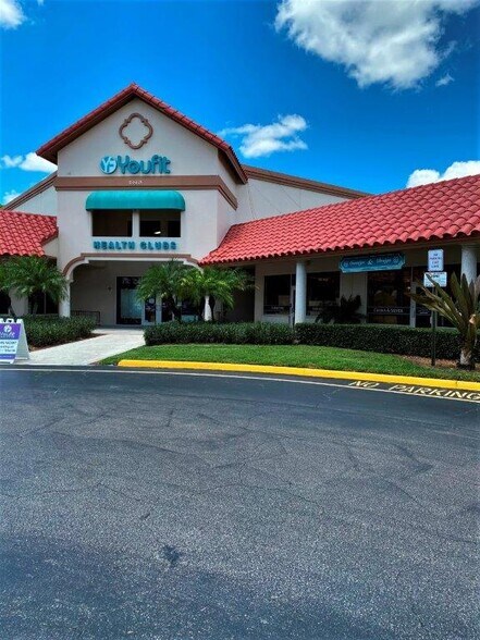 More Photos Of 13841 Wellington Trace, Wellington Unknown For Lease