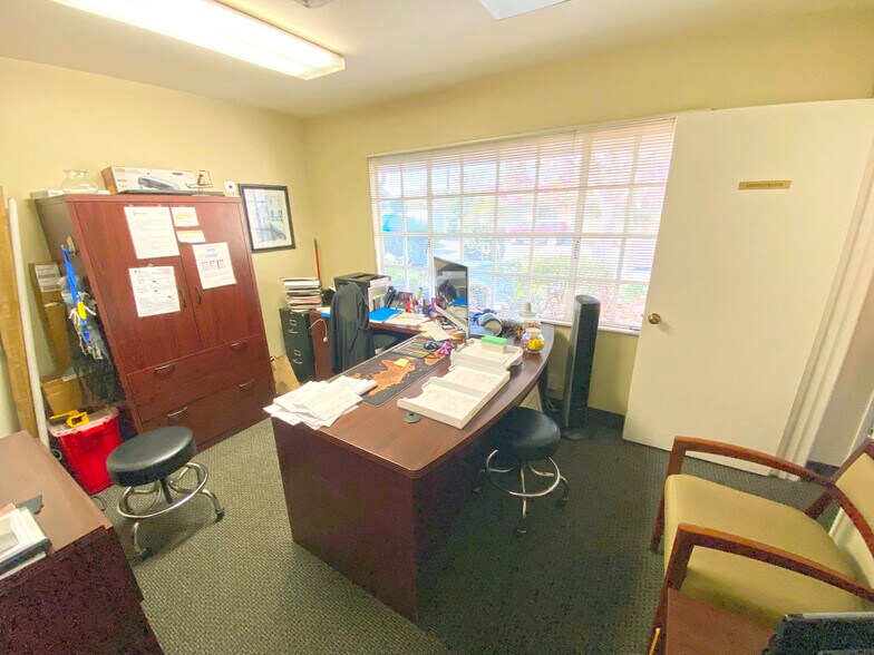 More Photos Of 2954 State St, Santa Barbara Medical For Sale