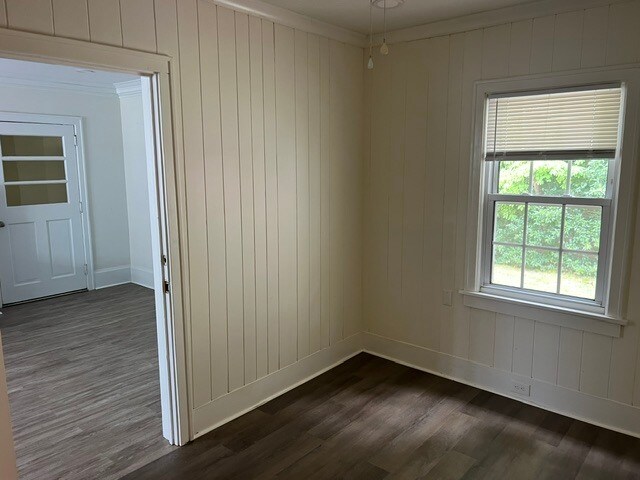 More Photos Of 636 Statesville Blvd, Salisbury Office For Sale