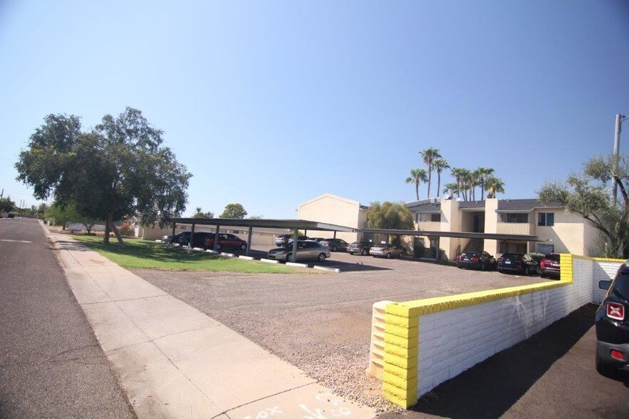More Photos Of 718 W Hazelwood St, Phoenix Apartments For Sale