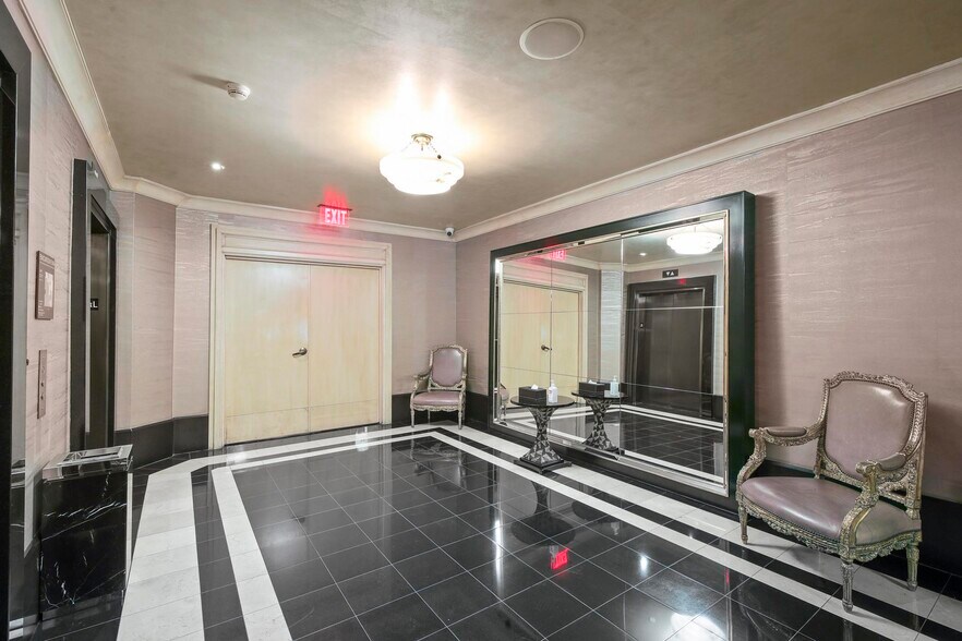 More Photos Of 1645 Vine St, Hollywood Loft Creative Space For Sale