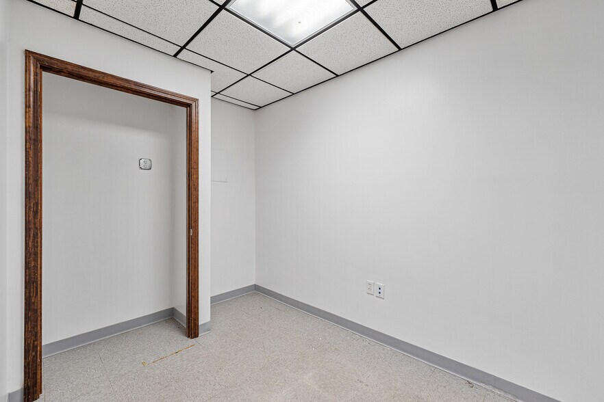 More Photos Of 14261 Route 60 West, Milton Medical For Sale