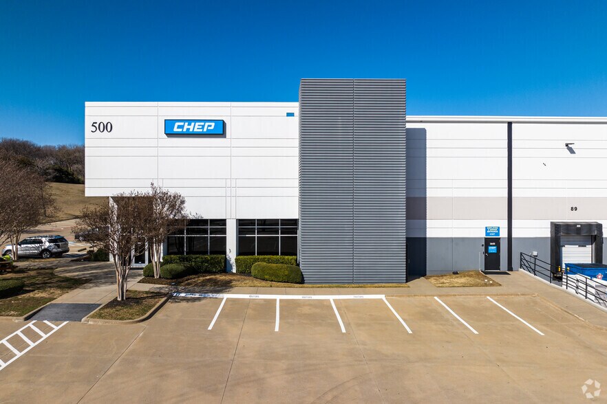 More Photos Of 500 Enterprise Dr, Flower Mound Distribution For Lease