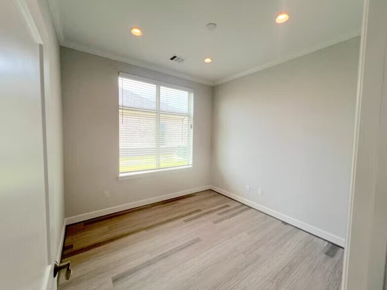 More Photos Of 3801 N Central Expy, McKinney Office For Lease
