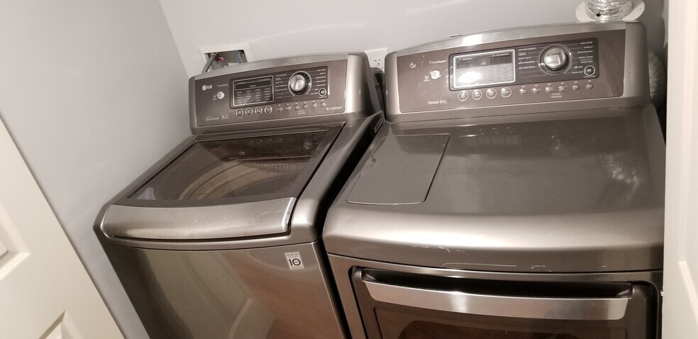 More Photos Of 2635 N Calvert St, Baltimore Apartments For Sale