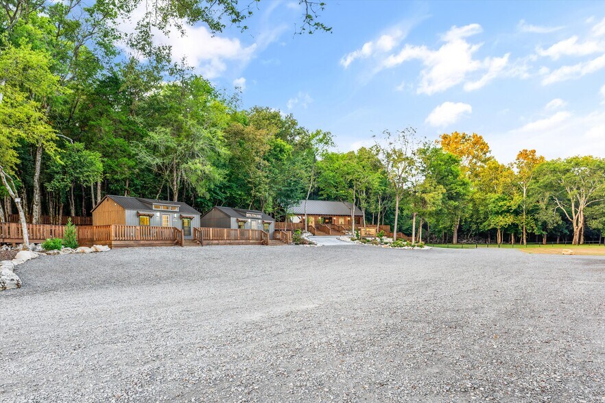 More Photos Of 4201 Pleasant Valley Rd, Union Grove Restaurant For Sale