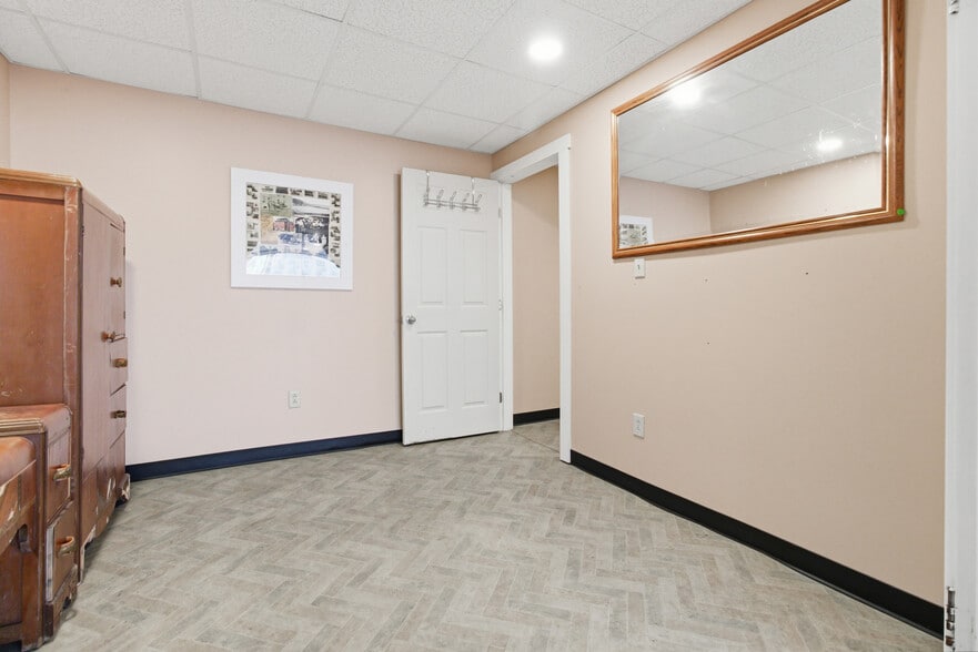 More Photos Of 1081 & 1083 Front St, Philipsburg Flex For Sale