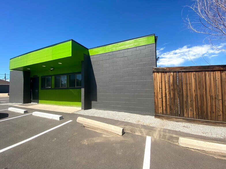 More Photos Of 3803 Niagara St, Denver Freestanding For Lease