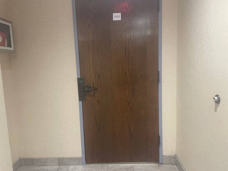 More Photos Of 101 Conner Dr, Chapel Hill Medical For Lease