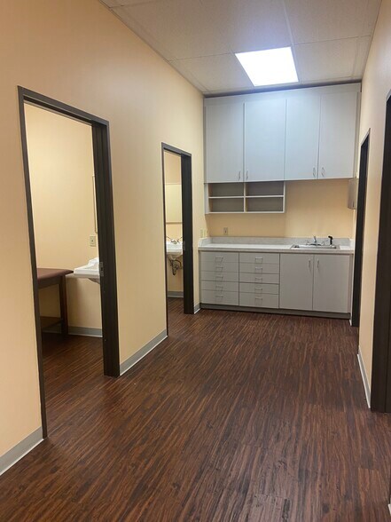 More Photos Of 11700-11900 FM 1960 Rd W, Houston Medical For Sale