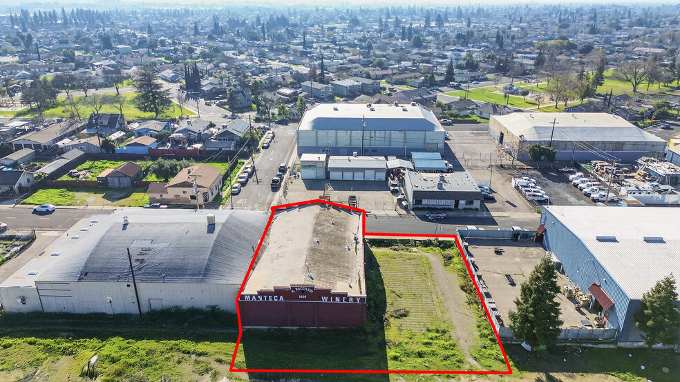More Photos Of 221 Oak St, Manteca Warehouse For Sale