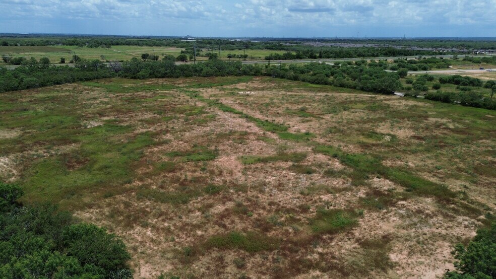 More Photos Of 13855 US-281 & Del Lago Pkwy, San Antonio Land For Sale