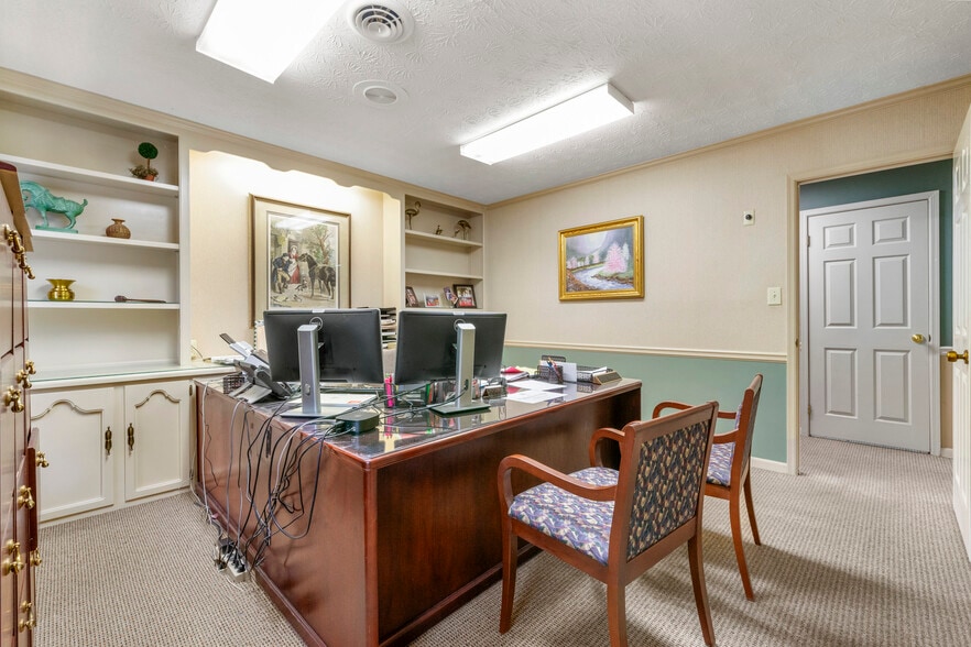 More Photos Of 125-145 E Georgia Ave, Fayetteville Freestanding For Sale
