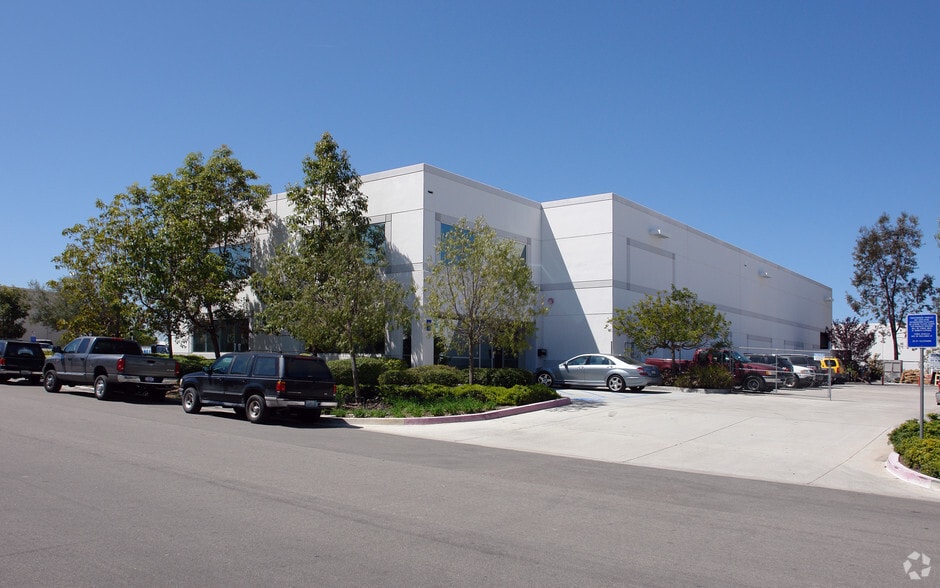 More Photos Of 12150 Flint Pl, Poway Manufacturing For Lease