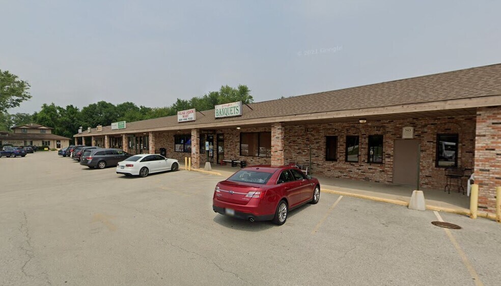 More Photos Of 1300 N Cedar Rd, New Lenox General Retail For Lease