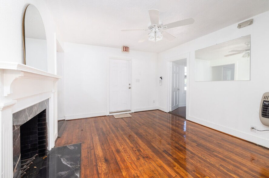 More Photos Of 3956 Rivers Ave, Charleston Office For Sale