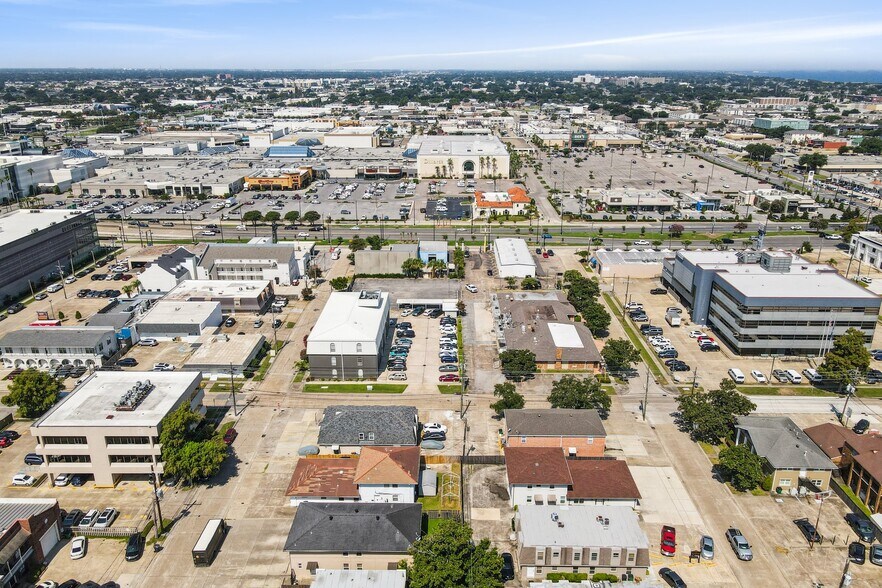 More Photos Of 3125 N Causeway Blvd, Metairie Auto Repair For Sale