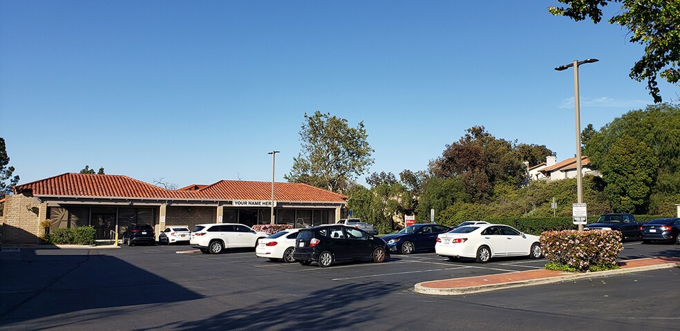 More Photos Of 16656 Bernardo Center Dr, San Diego Freestanding For Lease