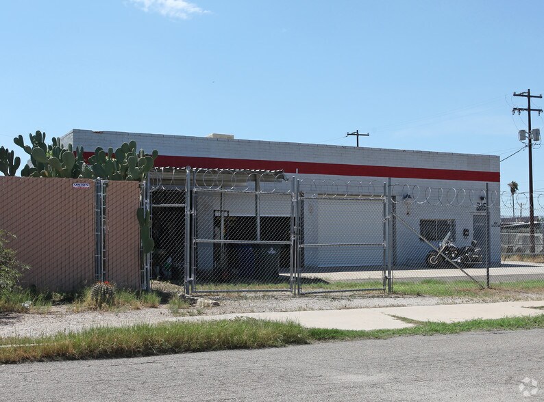 More Photos Of 315 W Flores St, Tucson Auto Repair For Sale