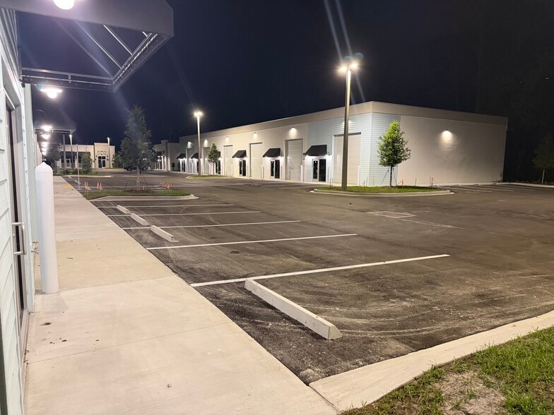 More Photos Of 5600 US Highway 1 N, Saint Augustine Showroom For Lease