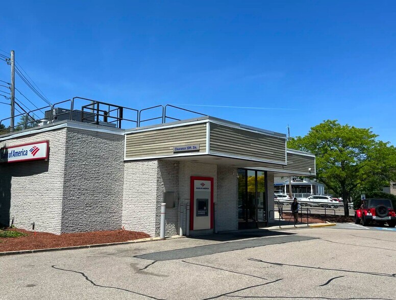 More Photos Of 15-27 Temple St, Framingham Unknown For Lease