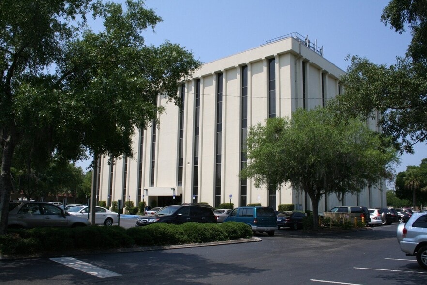 More Photos Of 13801 Bruce B Downs Blvd, Tampa Medical For Lease