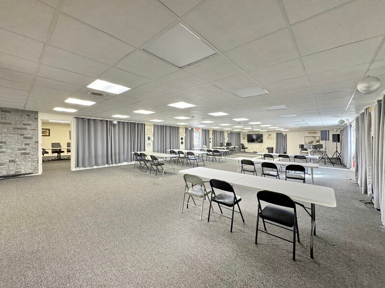 More Photos Of 18119 N Sussex Hwy, Bridgeville Office For Sale