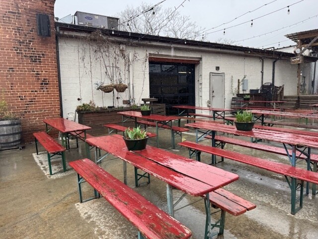 More Photos Of 407 N Clayton St, Lawrenceville Restaurant For Sale
