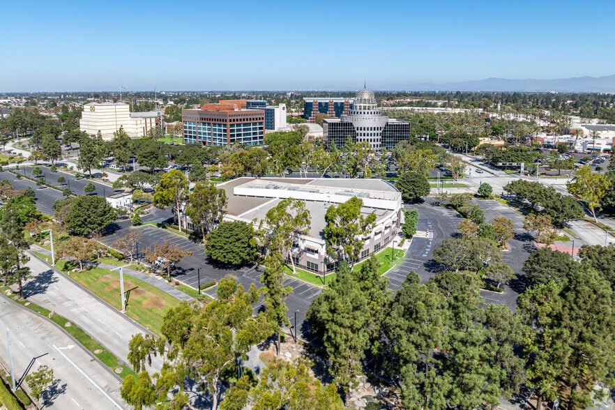 More Photos Of 12898 Towne Center Dr, Cerritos Office For Sale