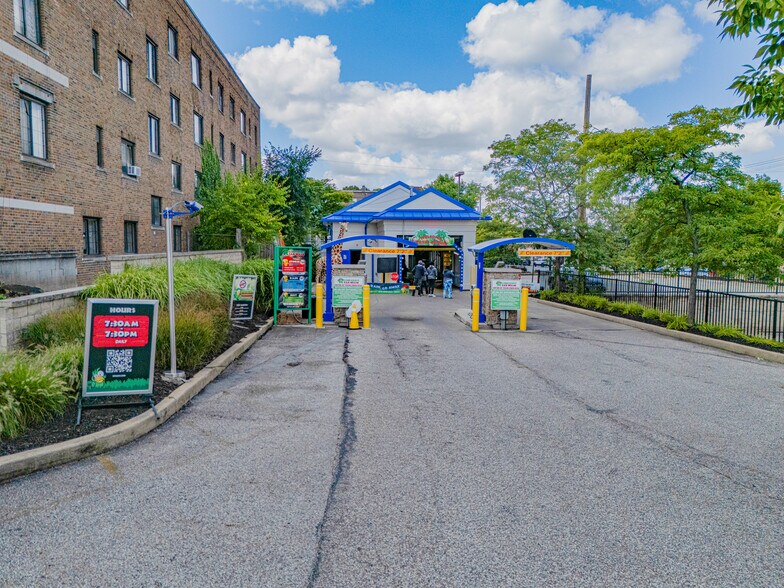 More Photos Of 2900 Mayfield Rd, Cleveland Heights Carwash For Sale