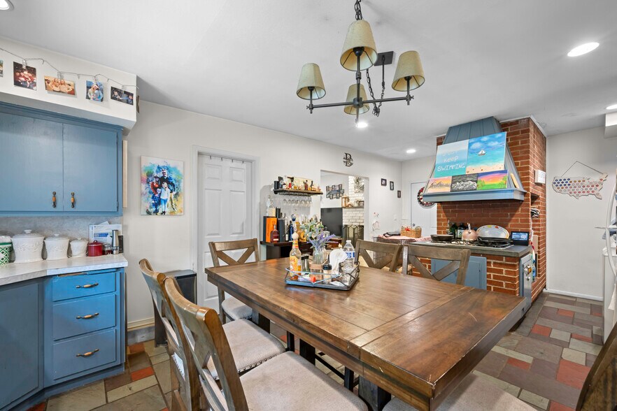 More Photos Of 10 Hunter Ave, Miller Place Office Residential For Sale