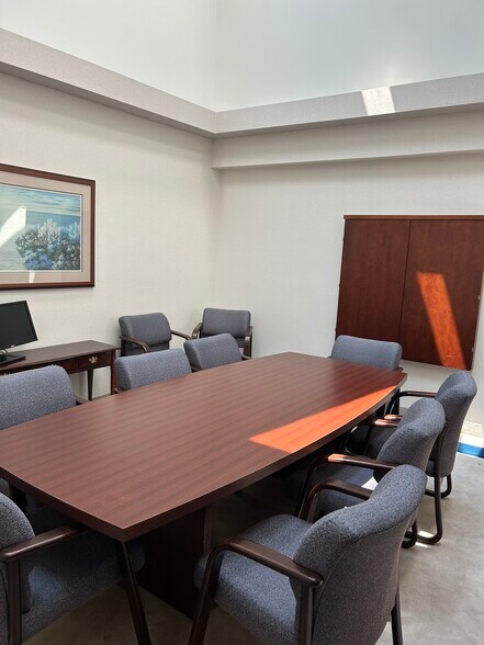 More Photos Of 101 Bradford Rd, Wexford Medical For Lease