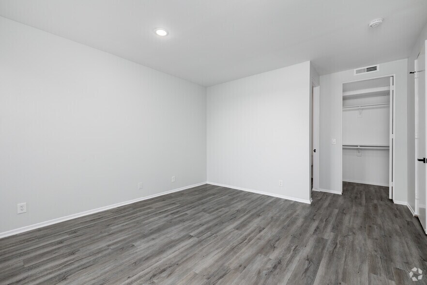 More Photos Of 1527 Veteran Ave, Los Angeles Apartments For Sale