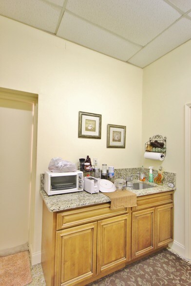 More Photos Of 101-181 Commercial Sq, Slidell Storefront Retail Office For Lease