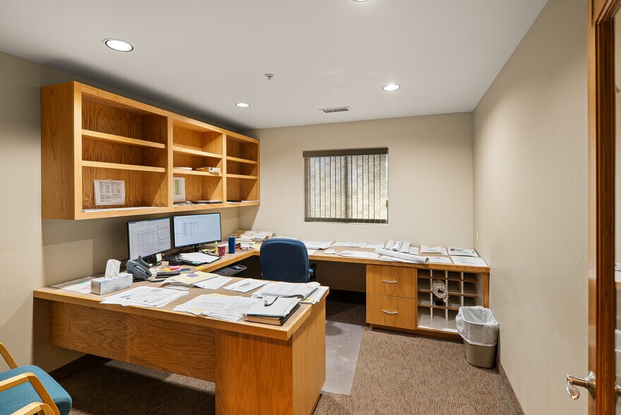 More Photos Of 75 Kallof Pl, Sedona Loft Creative Space For Lease