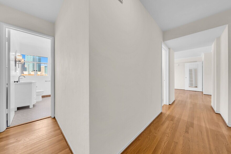 More Photos Of 251 Park View Ter, Oakland Apartments For Sale