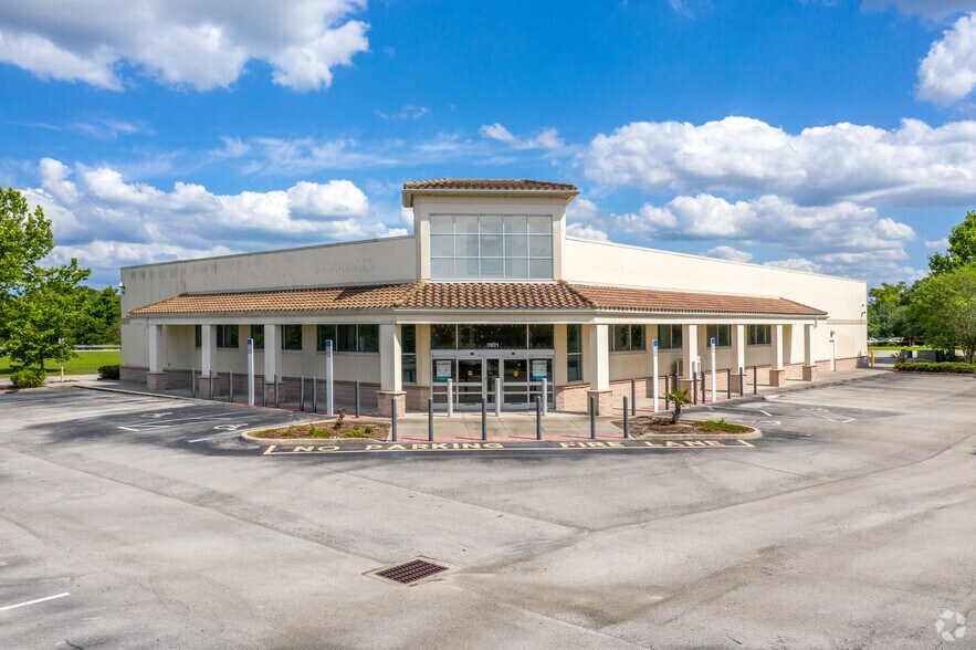 Primary Photo Of 2821 W 25th St, Sanford Drugstore For Lease