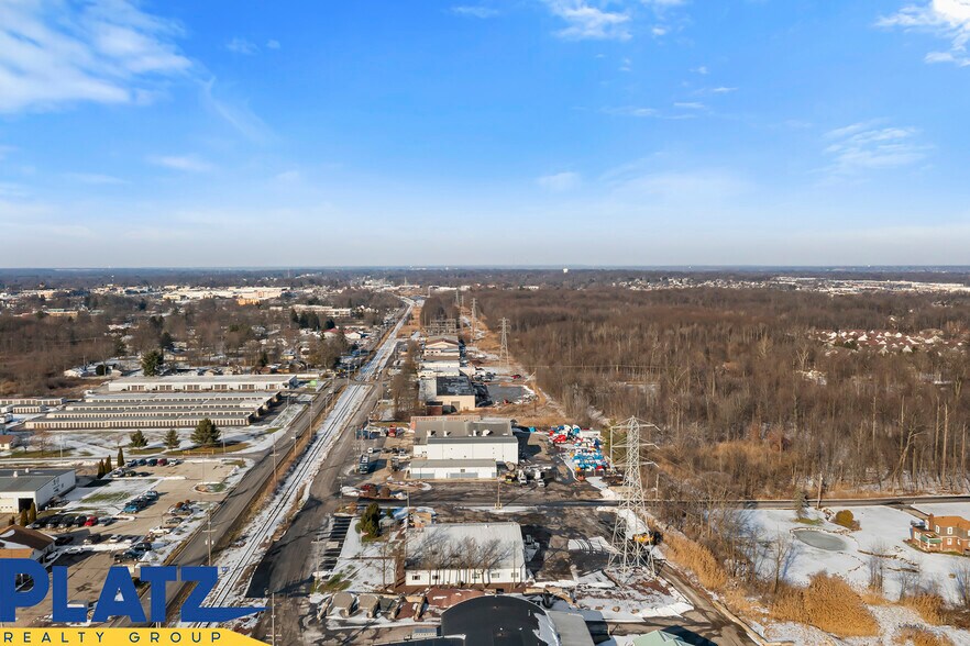 More Photos Of 8063 Southern Blvd, Youngstown Warehouse For Lease