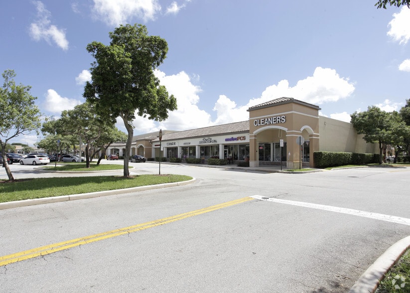 More Photos Of 11000 Pembroke Rd, Miramar General Retail For Lease