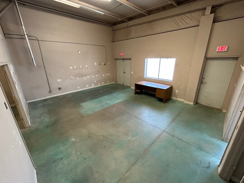 More Photos Of 8281 E Jacque Dr, Prescott Valley Industrial For Sale