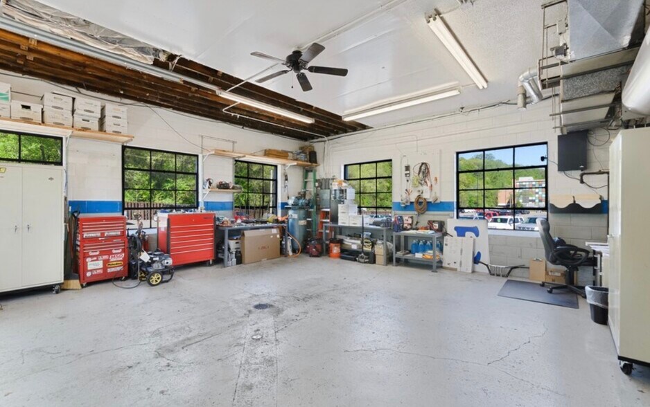 More Photos Of 1035 N Concord St, South Saint Paul Auto Dealership For Sale
