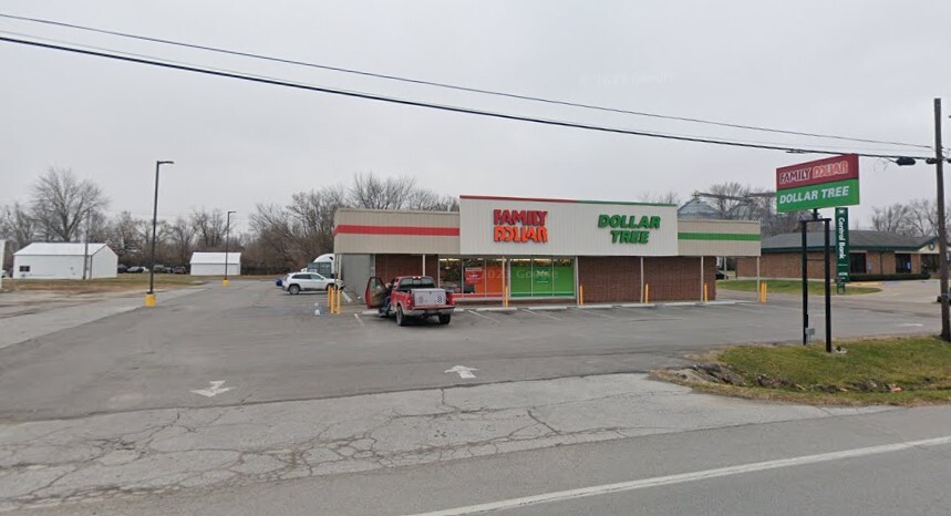 Primary Photo Of 910 W US Highway 54, Vandalia Freestanding For Sale